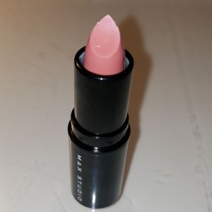 Cream neutral Matt lipstick